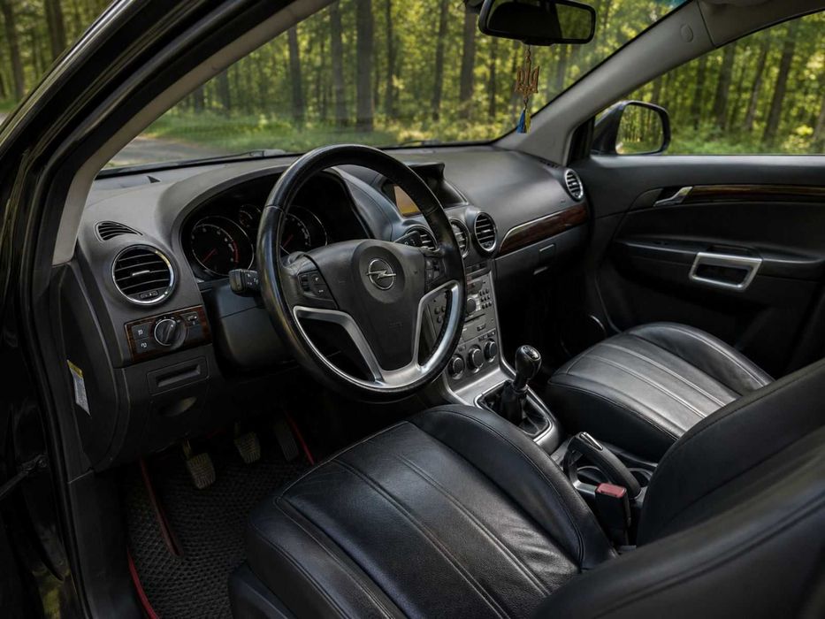 Авто пригнане з закордону в 2020 році, перша власниця в Україні. Автомобіль комфортний, доглянутий, вчасна заміна мастил та фільтрів. В ДТП не був.