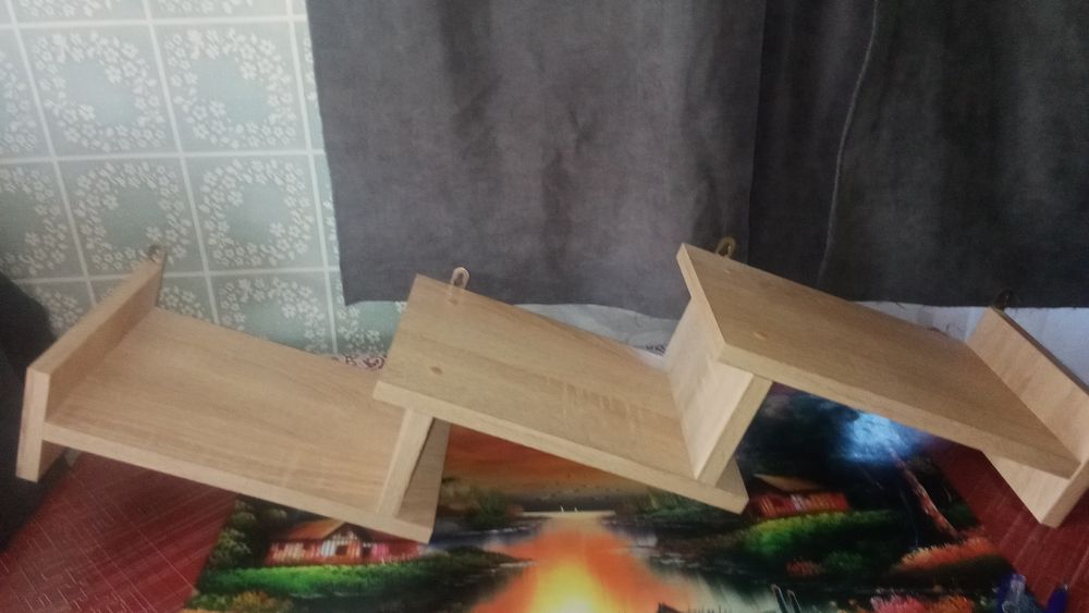 Нова поличка для книг