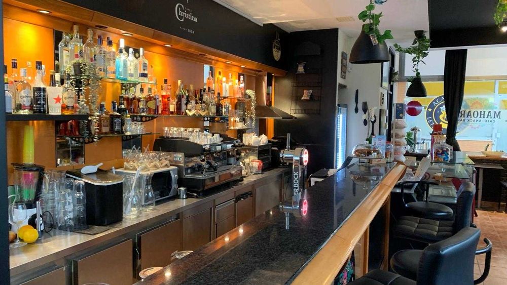 Trespasse de Cafe Snack Bar pronto a funcionar