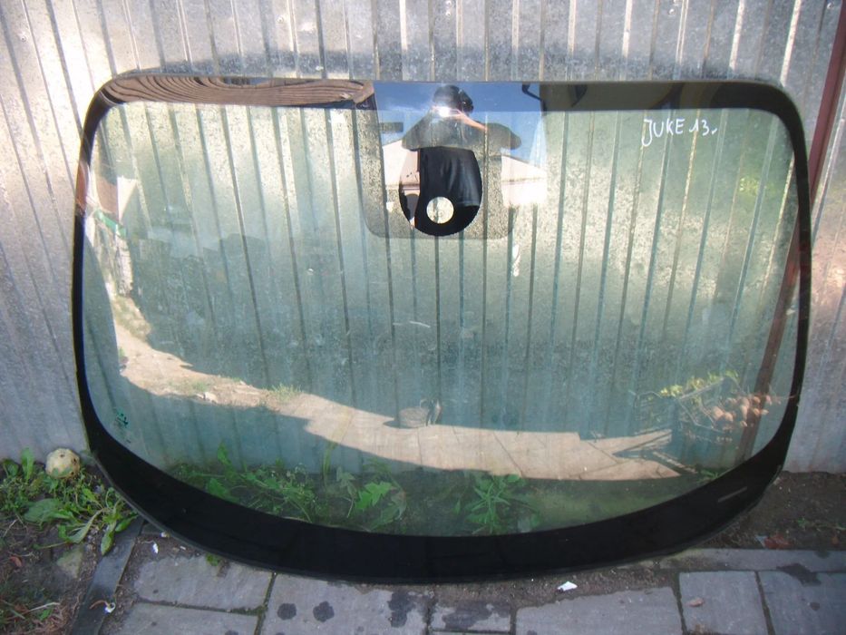 nissan juke F15  szyba przód czołowa