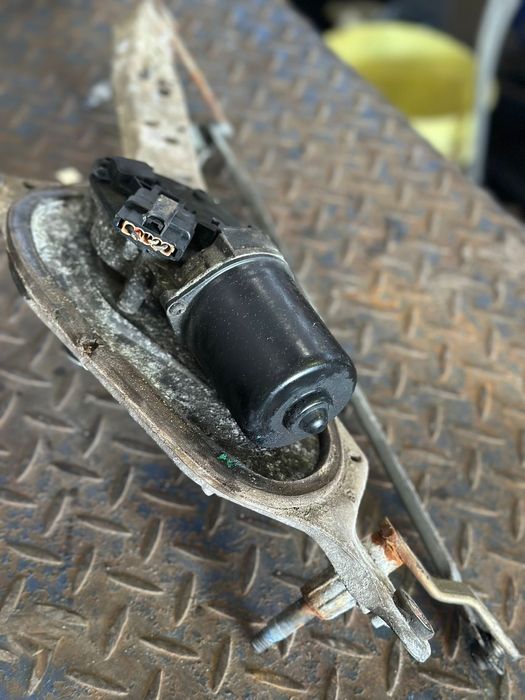Motor limpa vidros traseiro Renault 1.9 DCi laguna