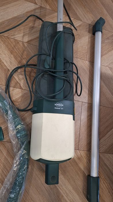 Odkurzacz vorwerk kobold 121 cały zestaw pionowy