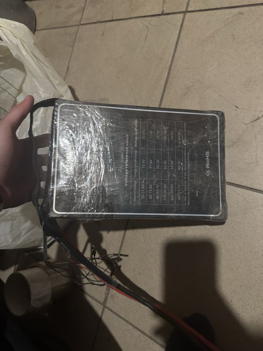 Батарея ємністю 66000 мАг. Это твердотельный аккумулятор Vampire Solid