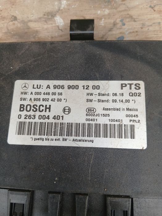 Блок управління парктроніком на Мерседес Спрінтер W 906 A906 900 12 00