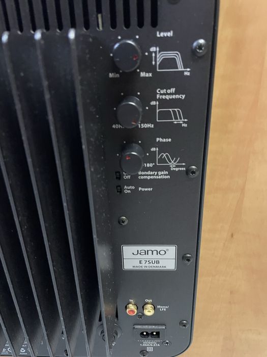 Jamo E7 SUB ……….