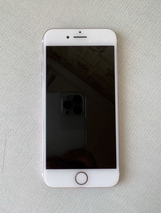 iPhone 7 32 Гб pink