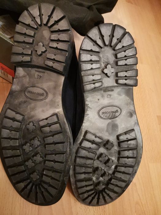 Gino Rossi trzewiki buty męskie granatowe zamsz roz. 42