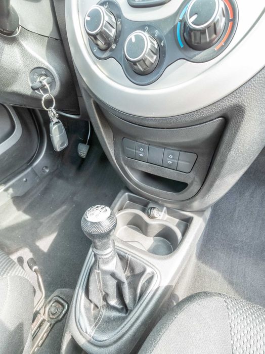 Автомобіль JAC J2 2013