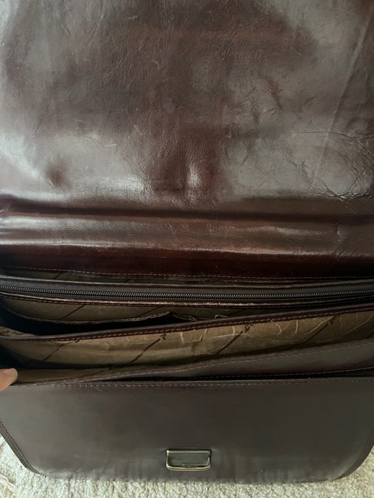 Pasta em pele vintage