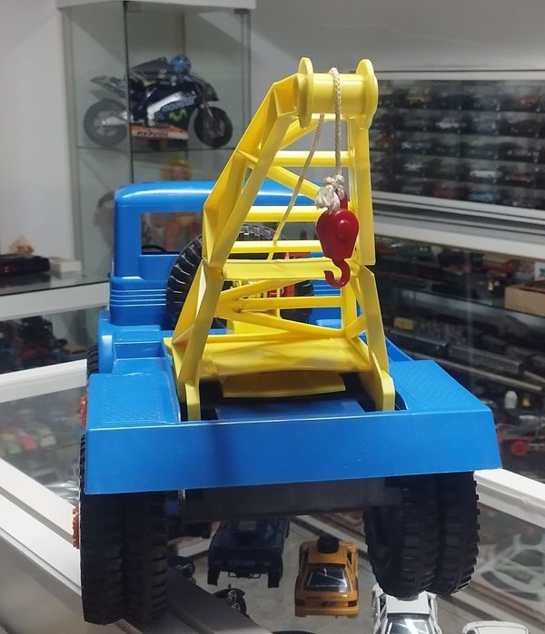 Brinquedo Camião Grua