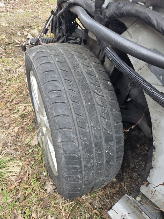 Felgi aluminiowe z oponami