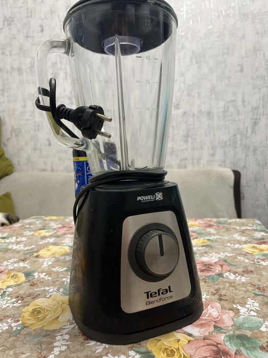Блендар продам tefal