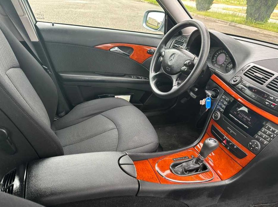 Катафалк Mercedes Benz W 211