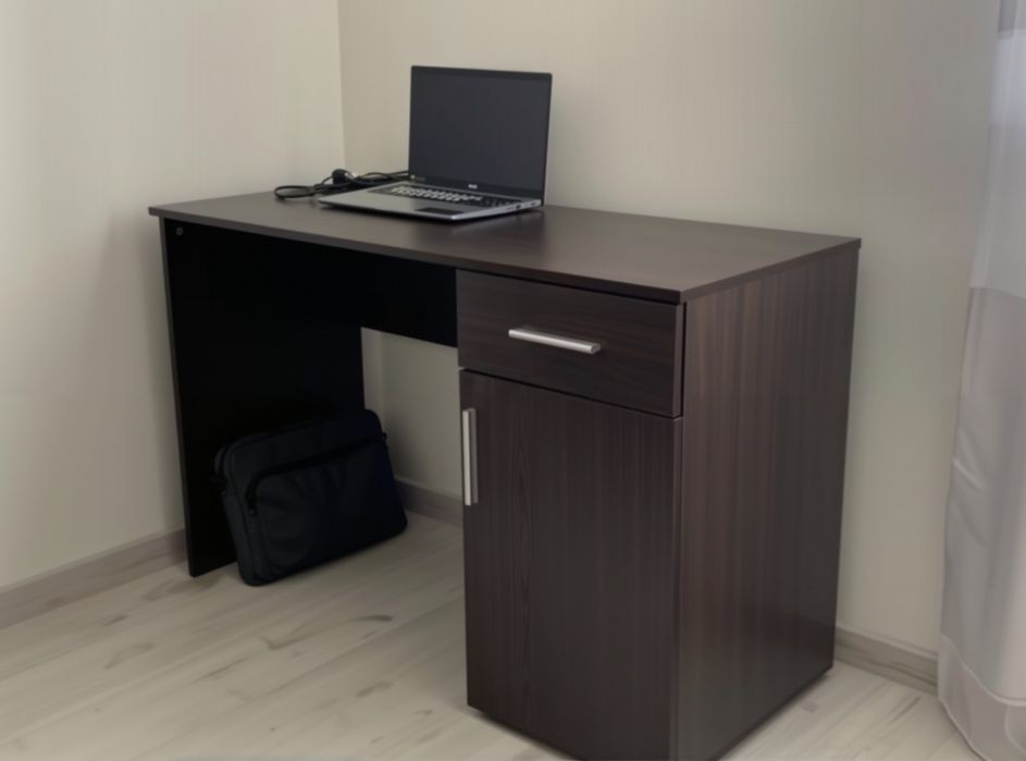 Письмовий комп’ютерний офісний стіл Письменный компьютерный стол парта