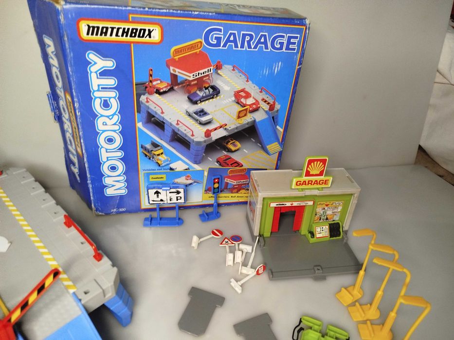 Garaż Matchbox  MotorCity w pudełku