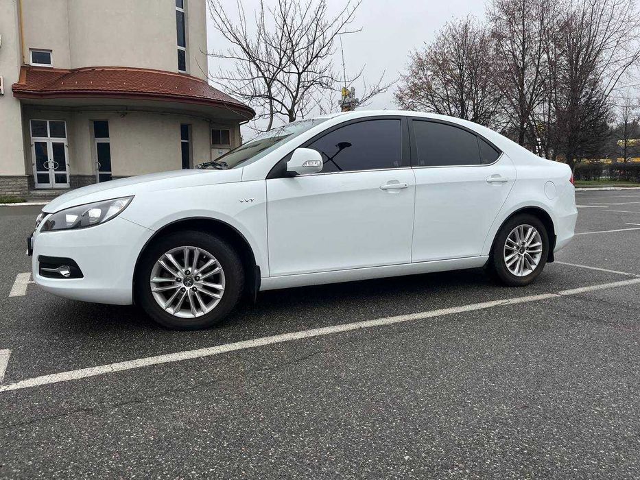 Продам авто, дуже гарний стан, пробіг 16 тисяч