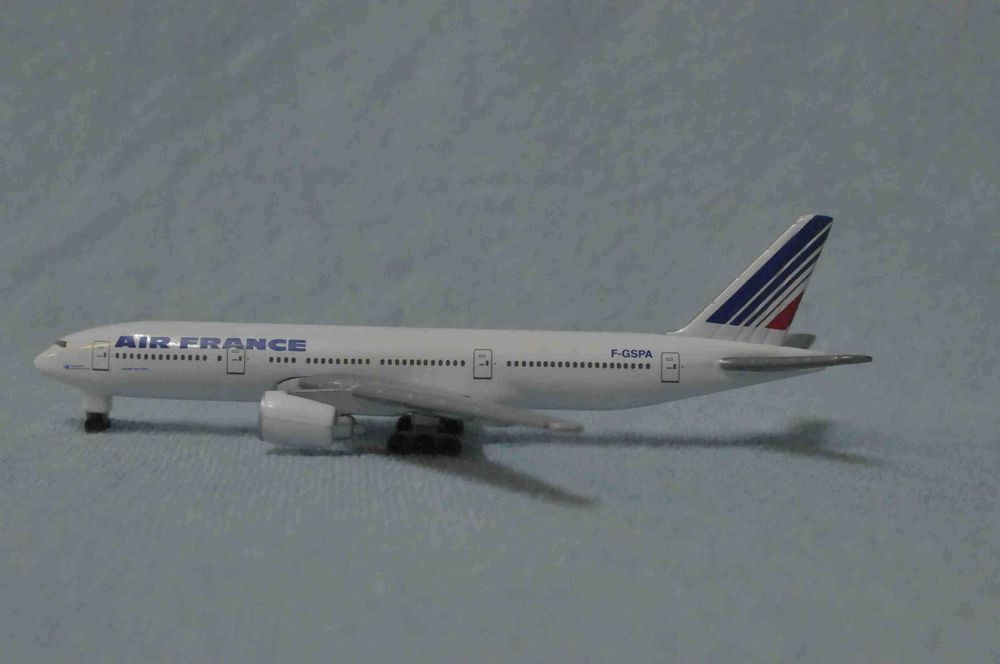 Metal - Boeing 777-200 - Air France (2 unidades disponíveis)
