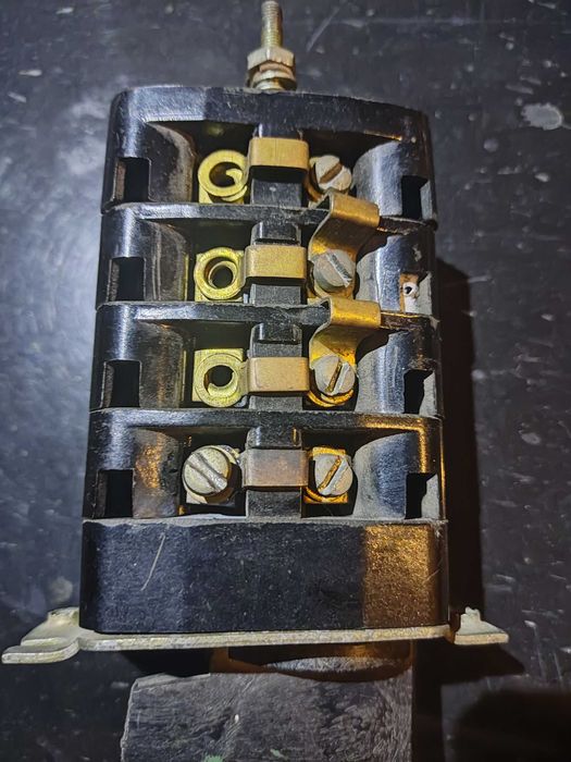 Перемикач кулачковий пакетний ПКП-25-2-03 У3 25А 380В