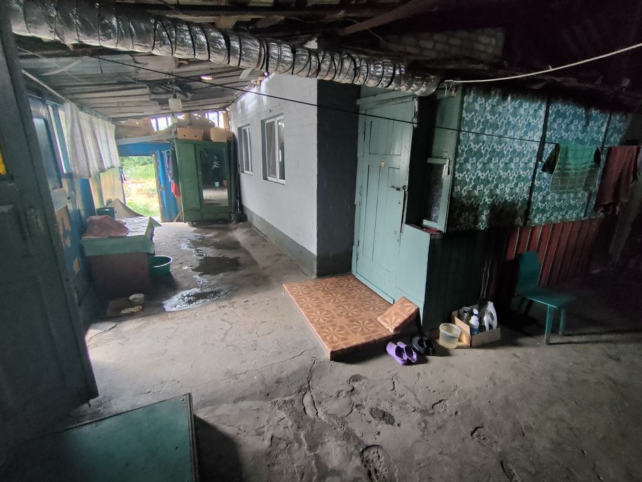 Продам часть дома  на восточной стороне