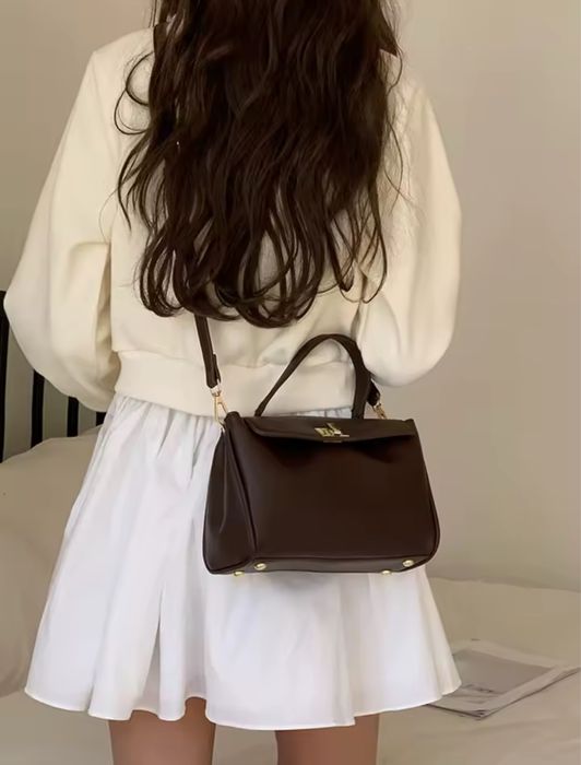 Сумка шоколадного кольору