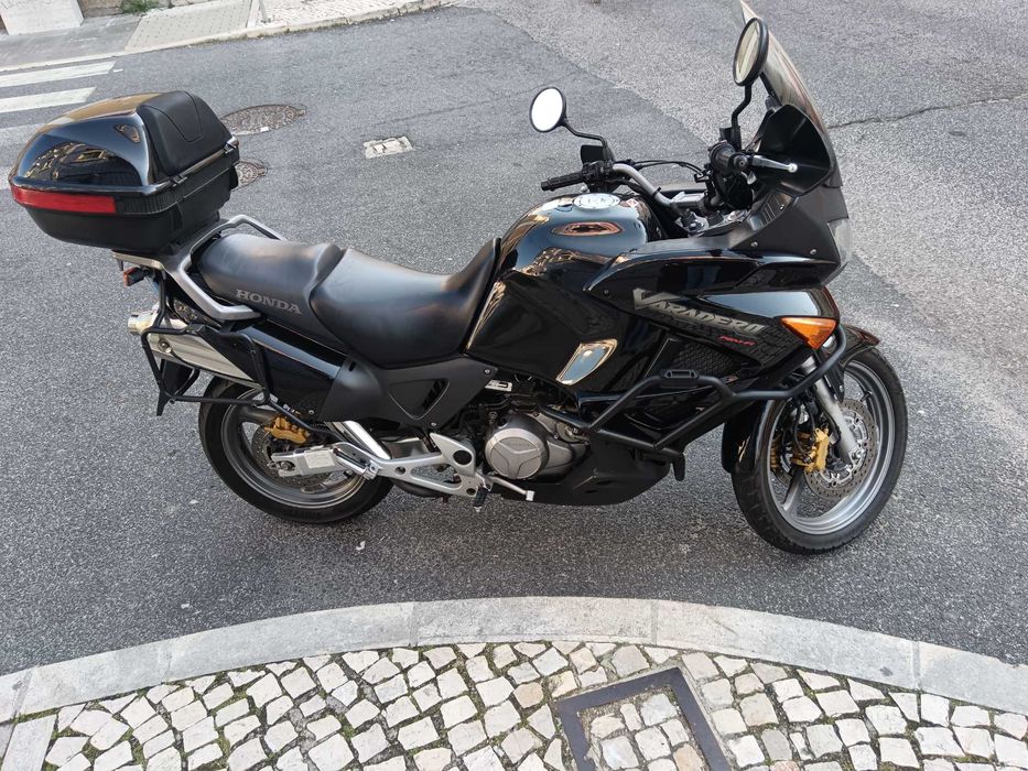 Honda Varadero 1000 ABS 2005 • Impecável • 86 Mil Km • Pronta a Viajar