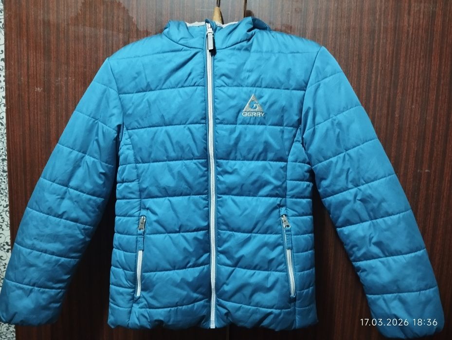 Куртка осінь 7-8 років