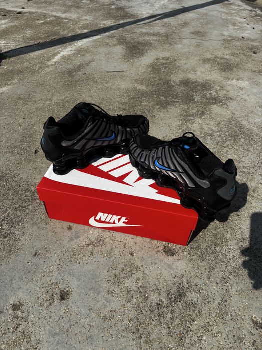 Nike shox TL pretas e azuis