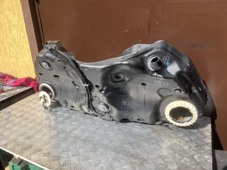 Бак бензобак лексус гс lexus gs300 gs год 08