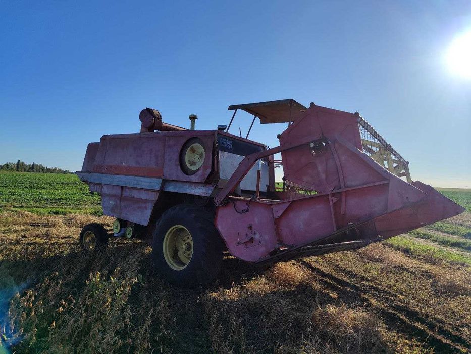 Комбайн Massey Ferguson 525 1987