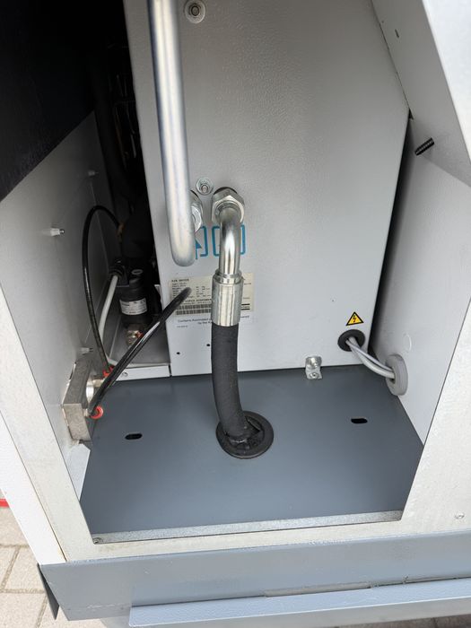Kompresor śrubowy Atlas Copco GA 7 VSD FF osuszacz falownik 7,5KW
