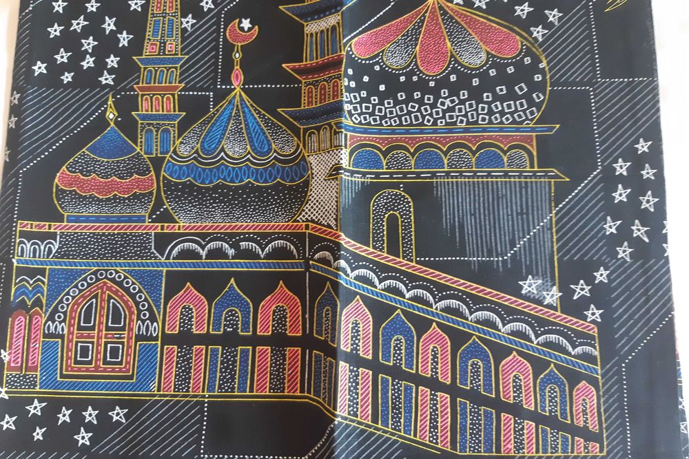 Tecidos Africanos em Cores Quentes