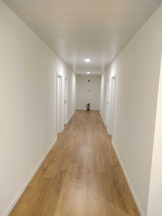 Escritório Novo com WC Privado