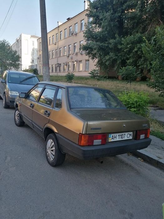 Продам ваз 21099