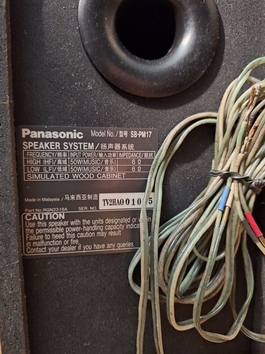 Colunas Panasonic 50W, boa qualidade