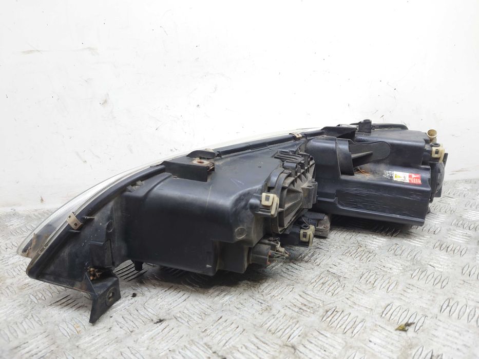 Mazda 6 I GG Lampa Prawa Przednia Prawy Przód Xenon
