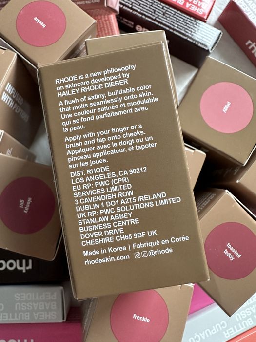 Rhode Peptide Blush — кремові рум’яна з доглядовою формулою