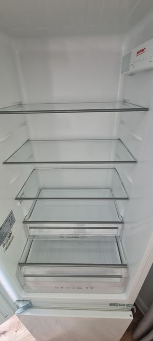 Na sprzedaż lodowka do zabudowy firmy Mpm