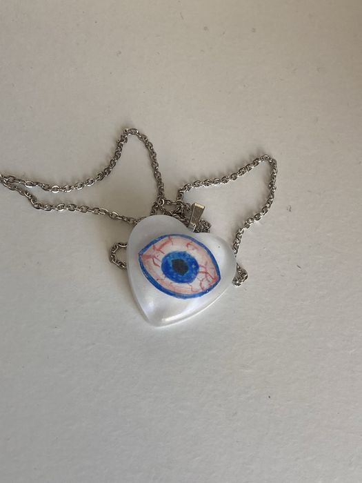 naszyjnik oko weirdcore żywica serce naszyjnik z okiem
