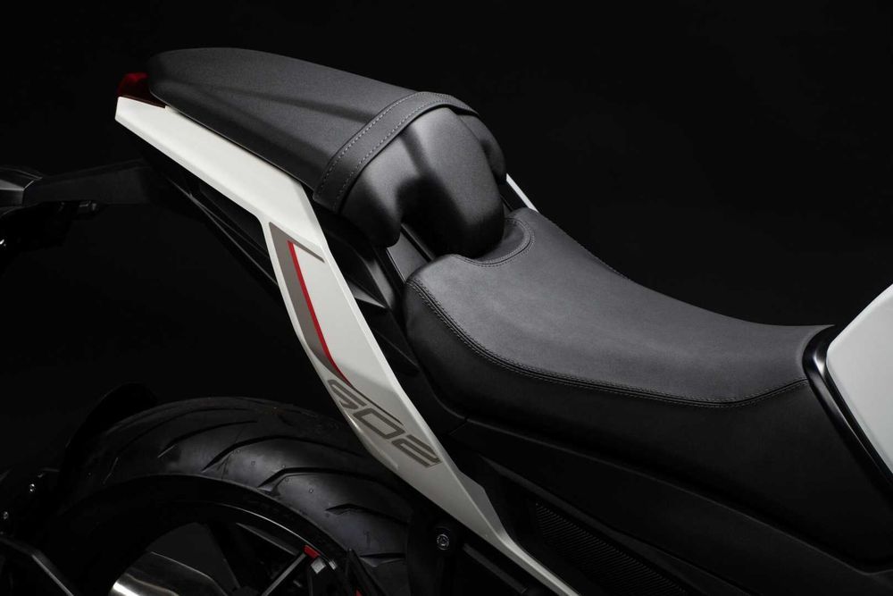 Мотоцикл MORBIDELLI MBP M502N, Street EFI 17/17 ABS On-Road МКПП 6