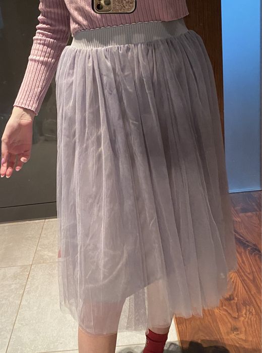 Długa tiulowa spódnica