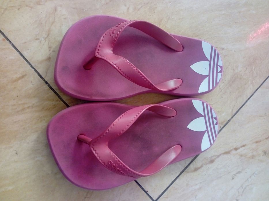 Klapki klapeczki japonki dla dziewczynki na basen Adidas