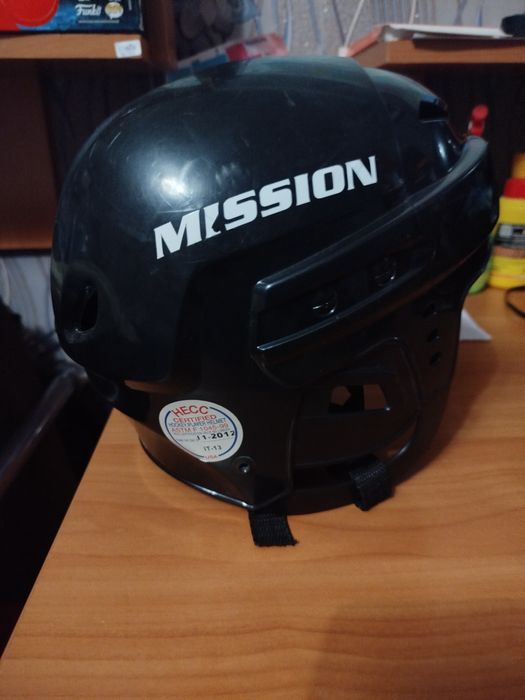 Льодові ковзани бренду Project.