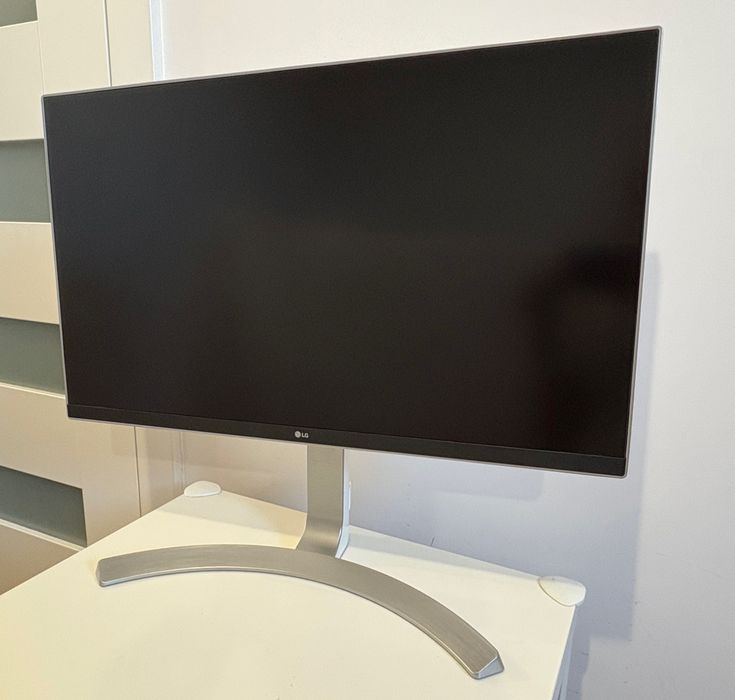 Monitor LG 27" 4k USB-C IPS (27UD88-W)