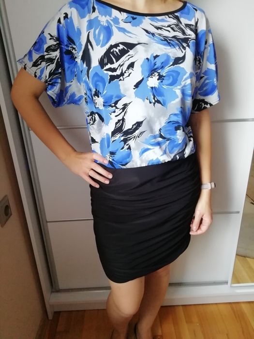 Sukienka w kwiaty