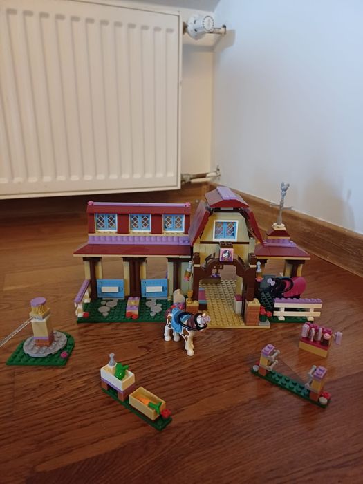 LEGO- Stajnia konna