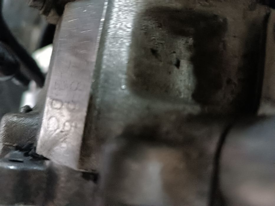Motor BMW 184 cavalos N47D20C sem componentes