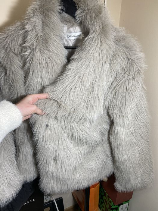 Жіноча шубка в стилі Zara