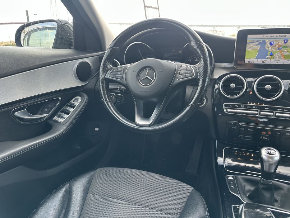 Mercedes-Benz C220 Avantgarde Aceito Retoma