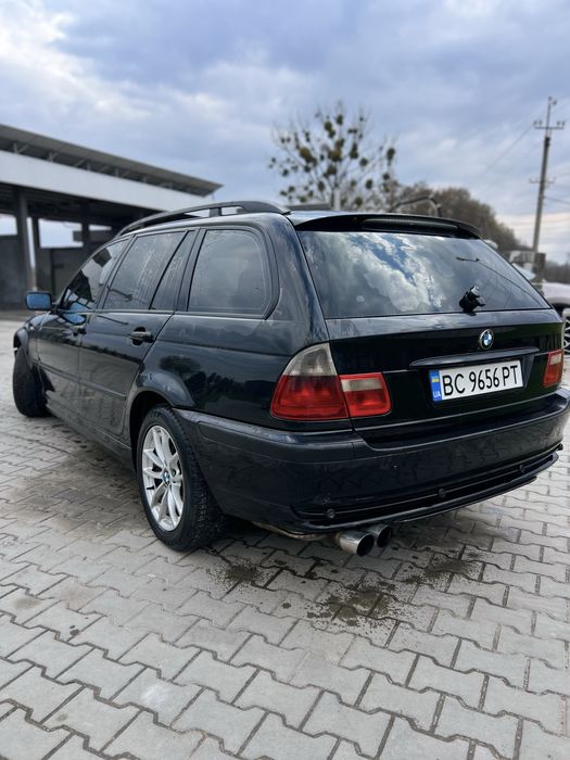 Продам автомобіль BMW E46 універсал 2002 2.0 дизель