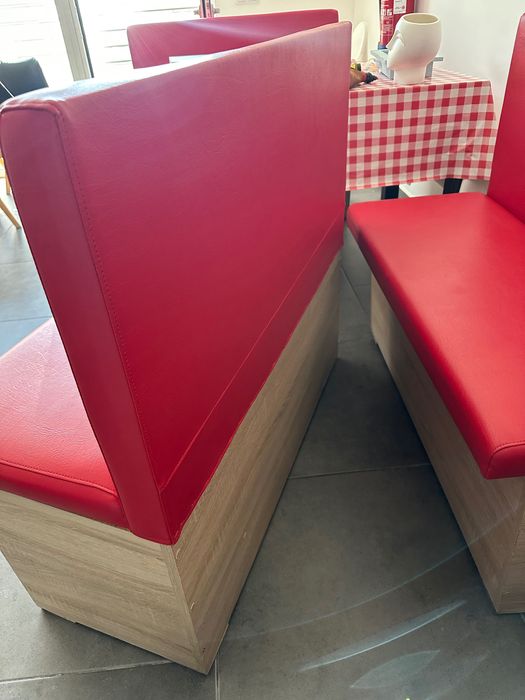 Bancos de Parede / Booths para Restaurante – 5 unidades disponíveis